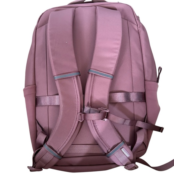 Lululemon ~ Double-Zip Backpack 22L
Tech Canvas in Spiced Chai - Picture 2 of 10